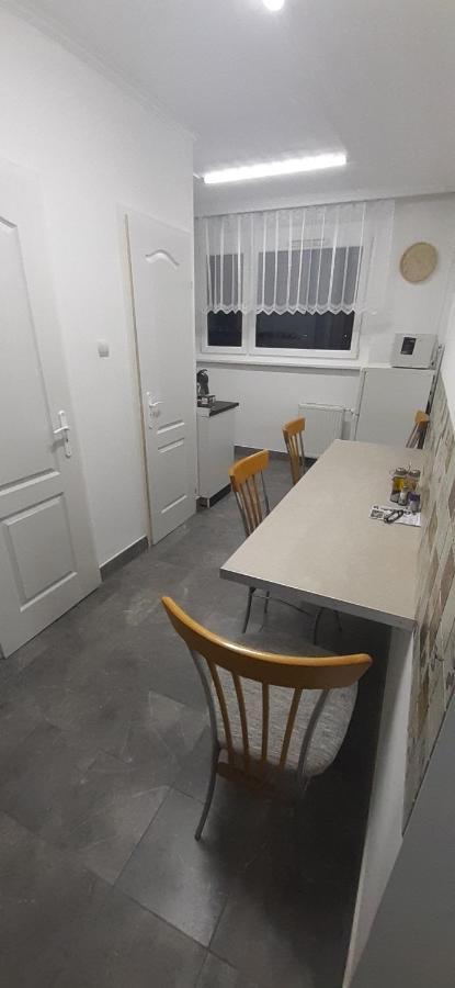 Apartamento Panel Hause Kazincbarcika Exterior foto